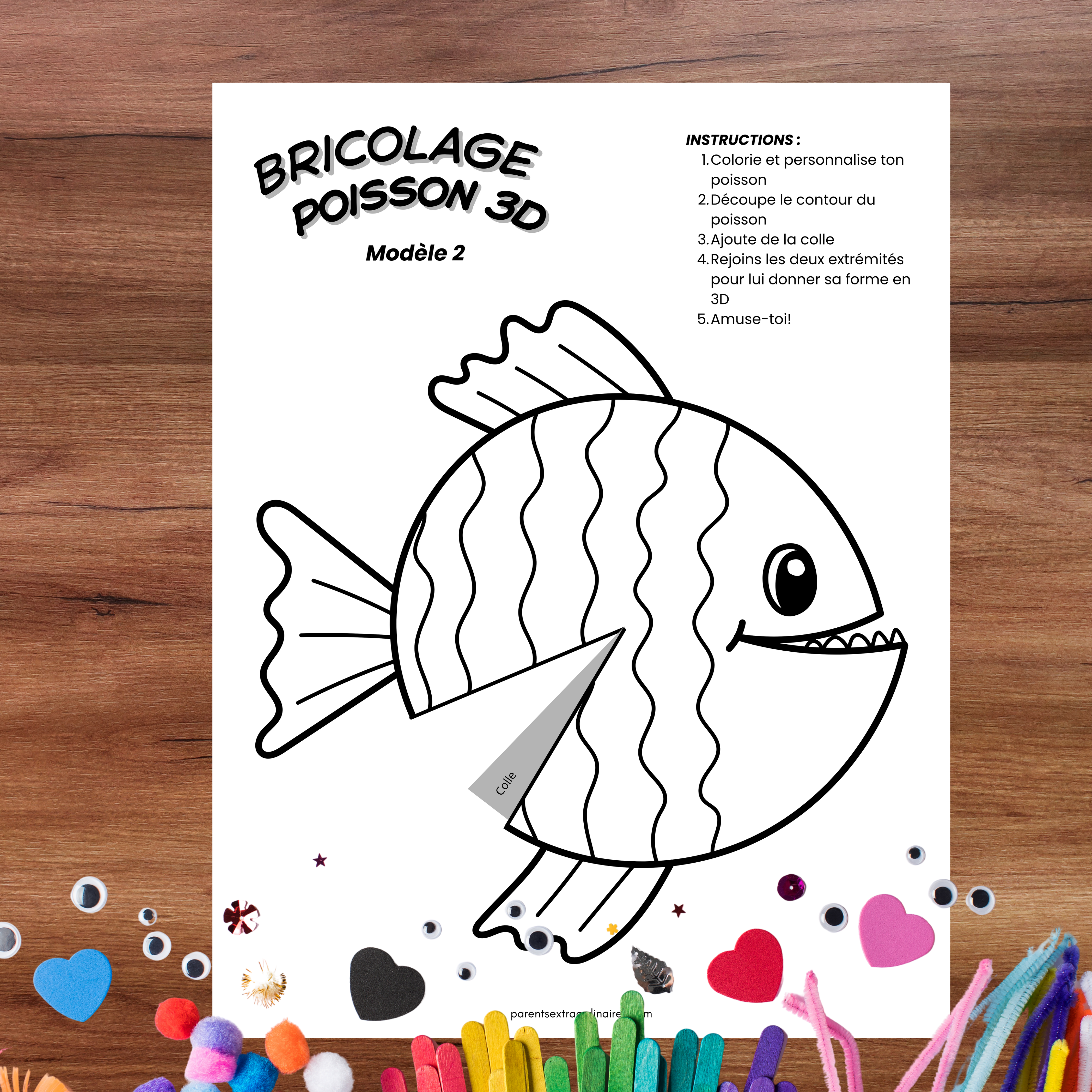 Bricolage poisson 3D en papier à découper, plier et coller pour créer un poisson en relief.